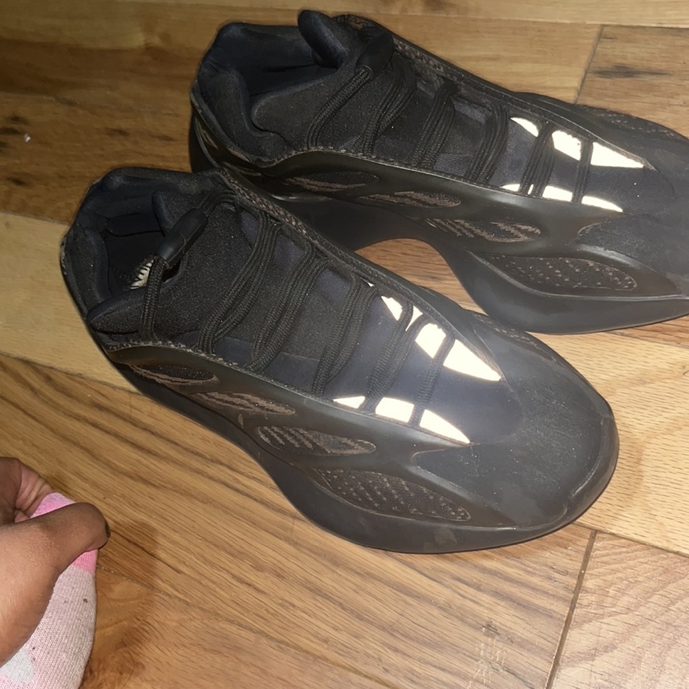 Yeezy Runners - image 3